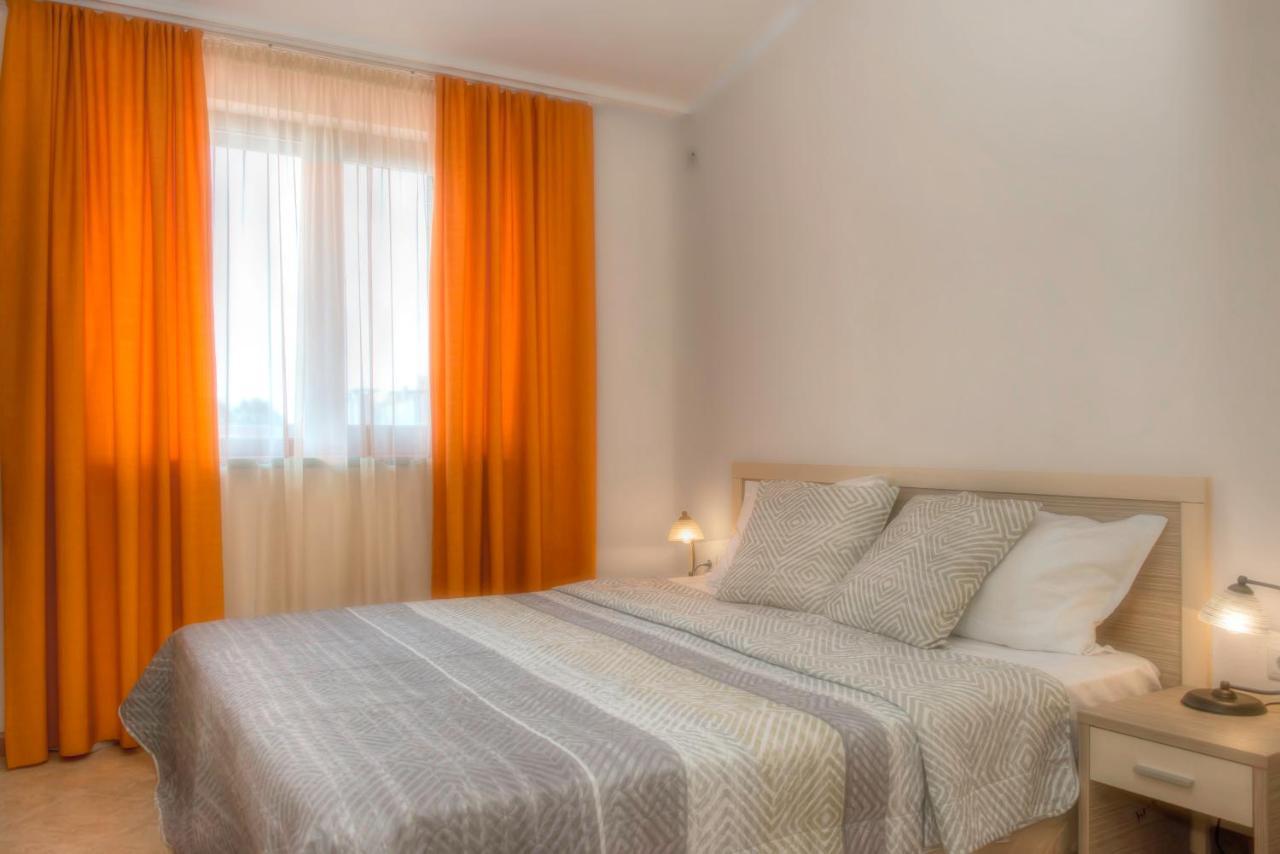 Royal Sun Apartments ซันนีบีช ภายนอก รูปภาพ