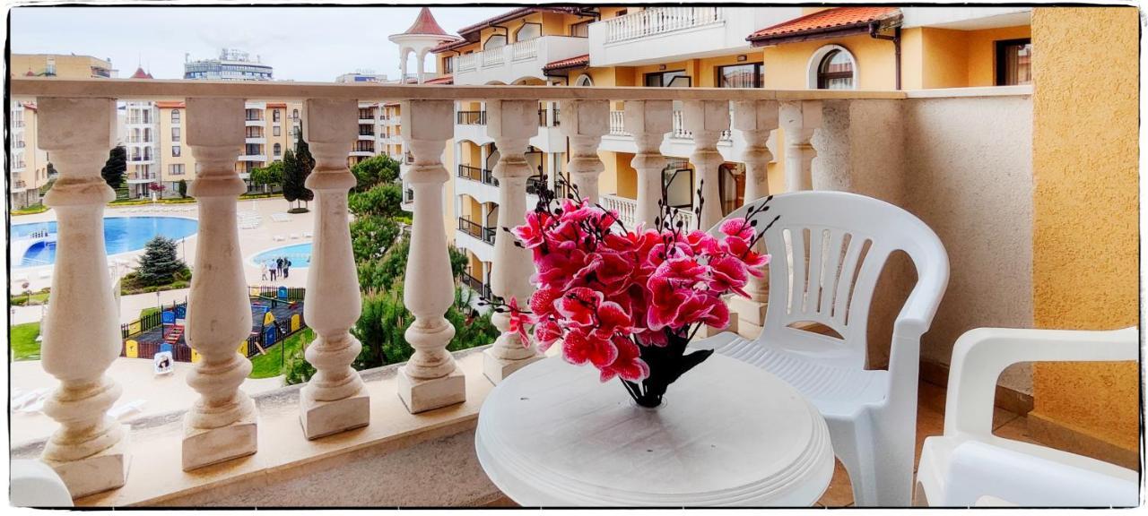 Royal Sun Apartments ซันนีบีช ภายนอก รูปภาพ