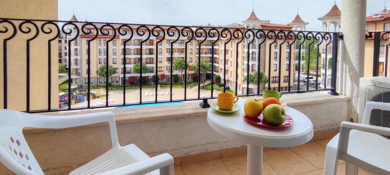 Royal Sun Apartments ซันนีบีช ภายนอก รูปภาพ