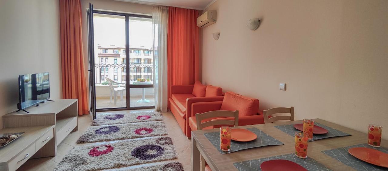 Royal Sun Apartments ซันนีบีช ภายนอก รูปภาพ