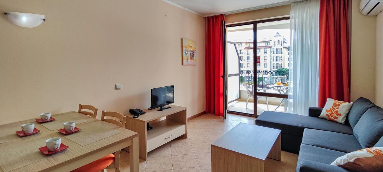 Royal Sun Apartments ซันนีบีช ภายนอก รูปภาพ