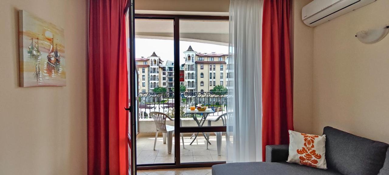 Royal Sun Apartments ซันนีบีช ภายนอก รูปภาพ