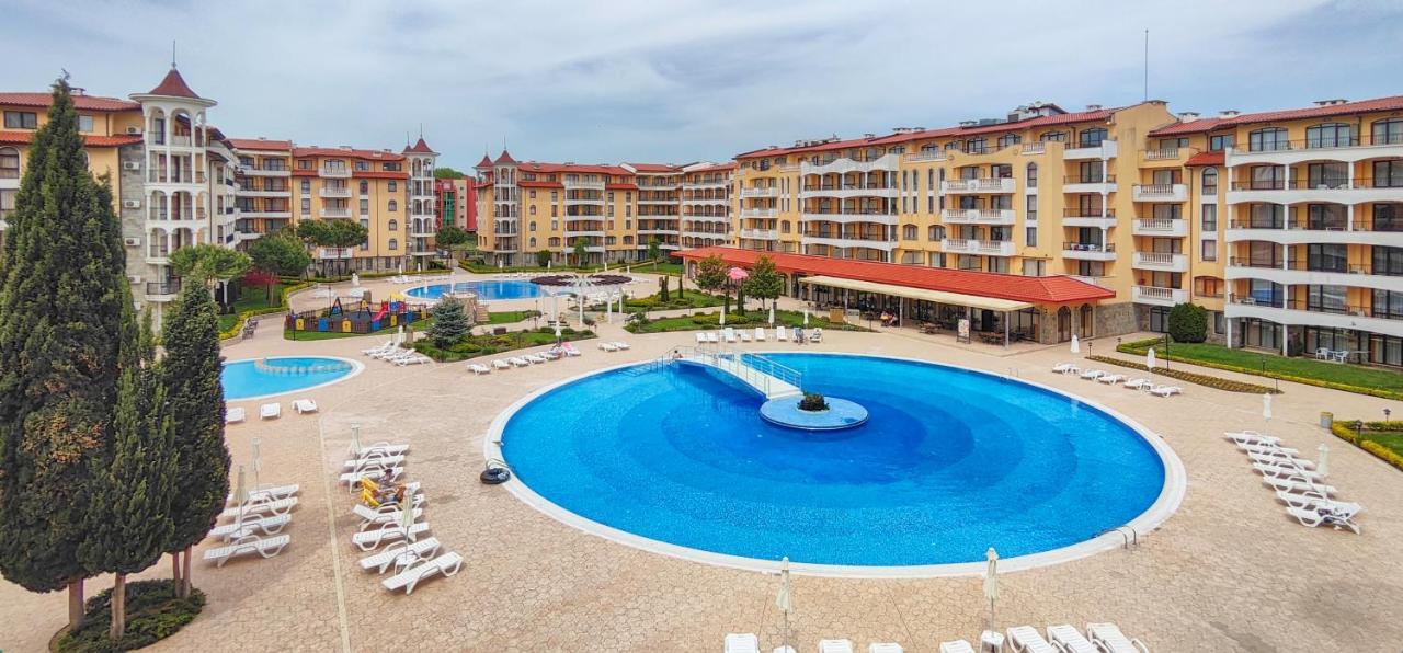 Royal Sun Apartments ซันนีบีช ภายนอก รูปภาพ