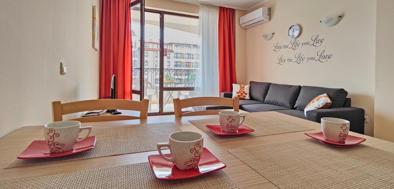 Royal Sun Apartments ซันนีบีช ภายนอก รูปภาพ
