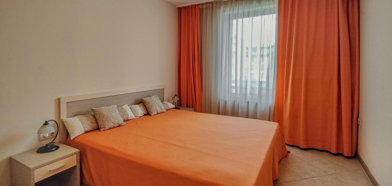 Royal Sun Apartments ซันนีบีช ภายนอก รูปภาพ