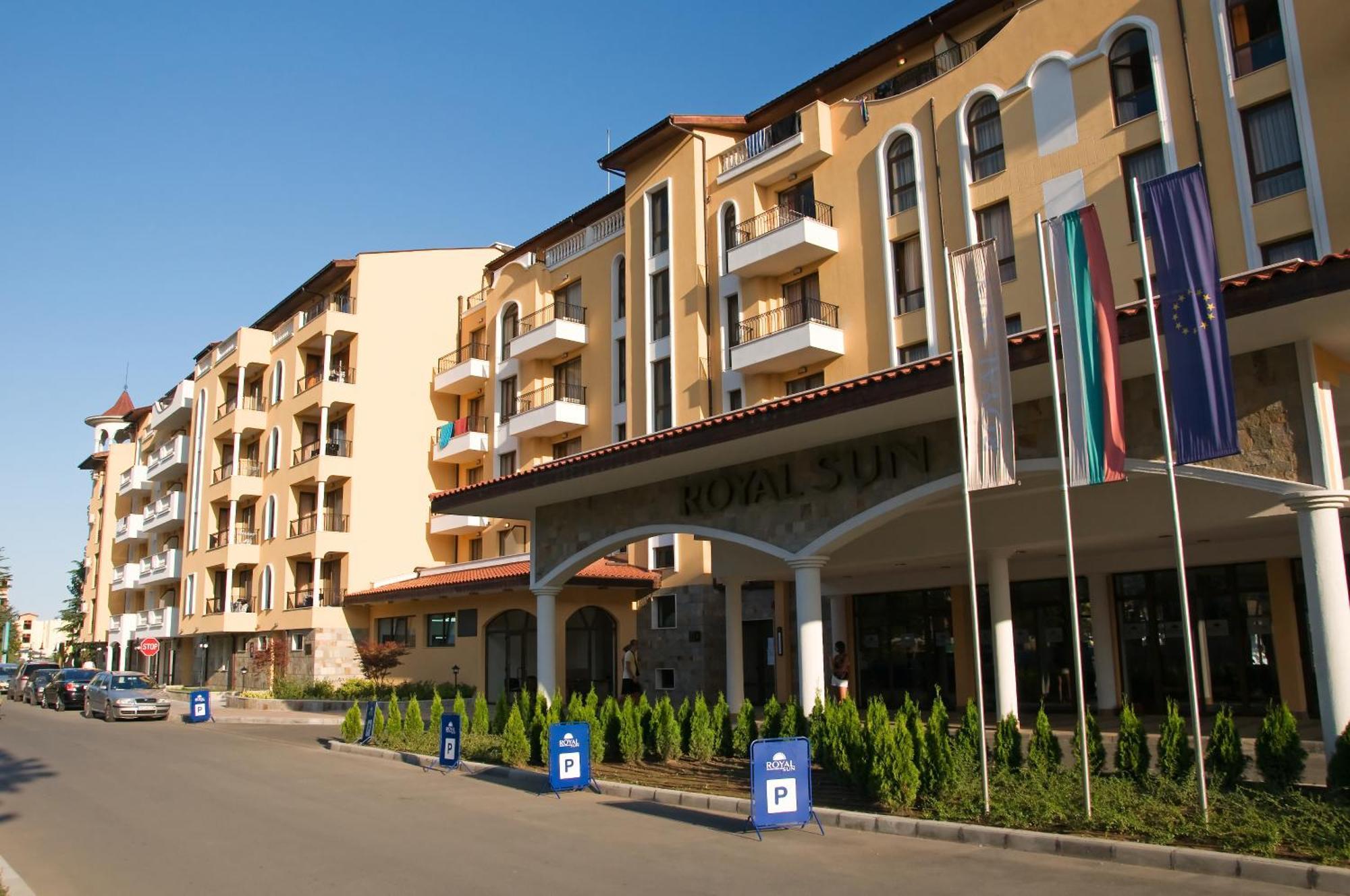 Royal Sun Apartments ซันนีบีช ภายนอก รูปภาพ