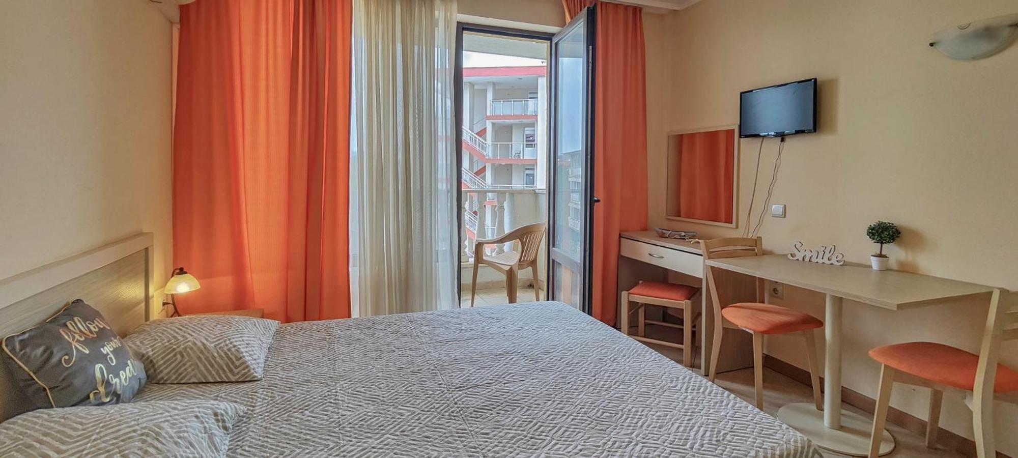 Royal Sun Apartments ซันนีบีช ภายนอก รูปภาพ