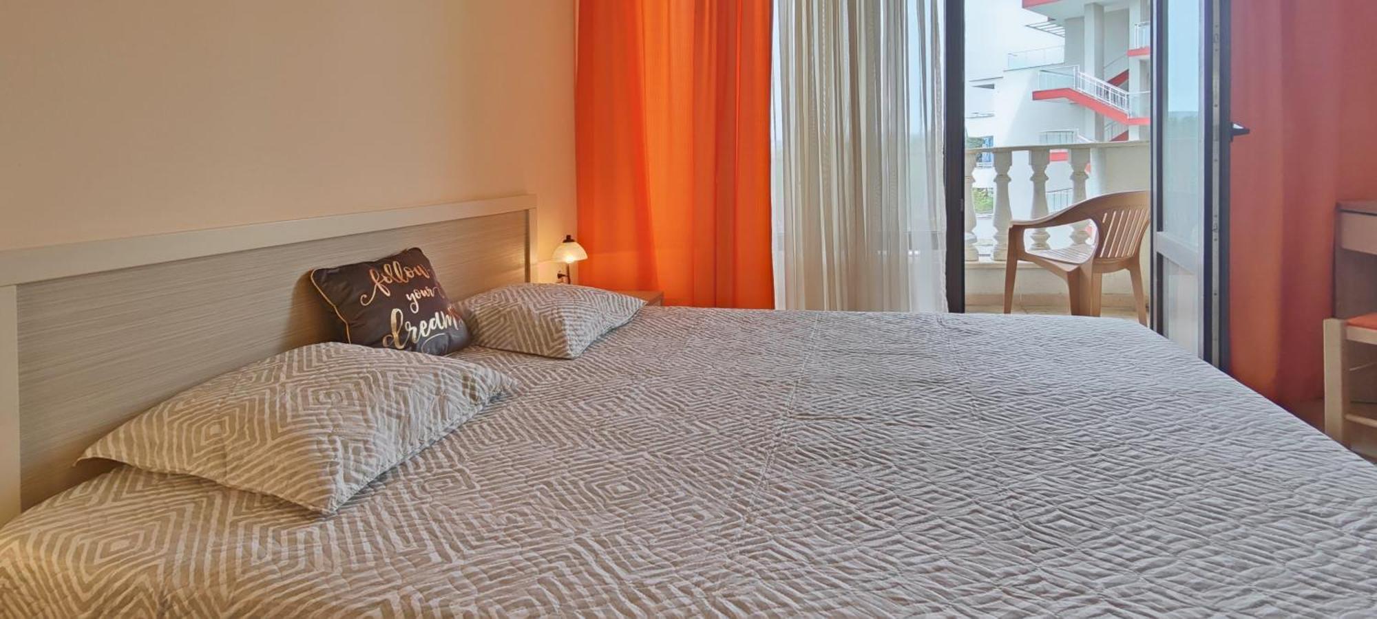 Royal Sun Apartments ซันนีบีช ภายนอก รูปภาพ