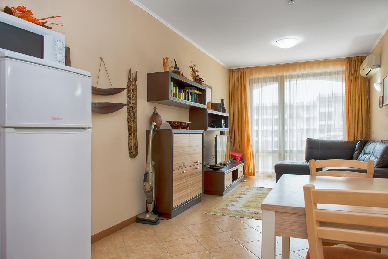 Royal Sun Apartments ซันนีบีช ภายนอก รูปภาพ