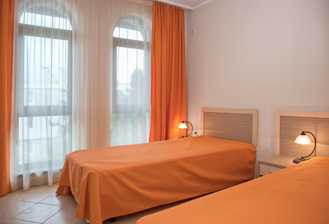 Royal Sun Apartments ซันนีบีช ภายนอก รูปภาพ